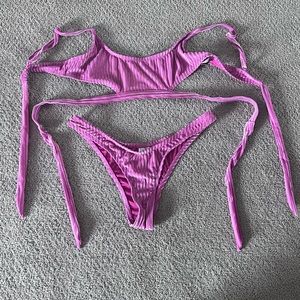 Dippin’ Daisy’s Bikini new!!